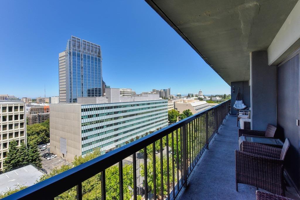 Detail Gallery Image 4 of 33 For 500 N St #1501,  Sacramento,  CA 95814 - 3 Beds | 2 Baths