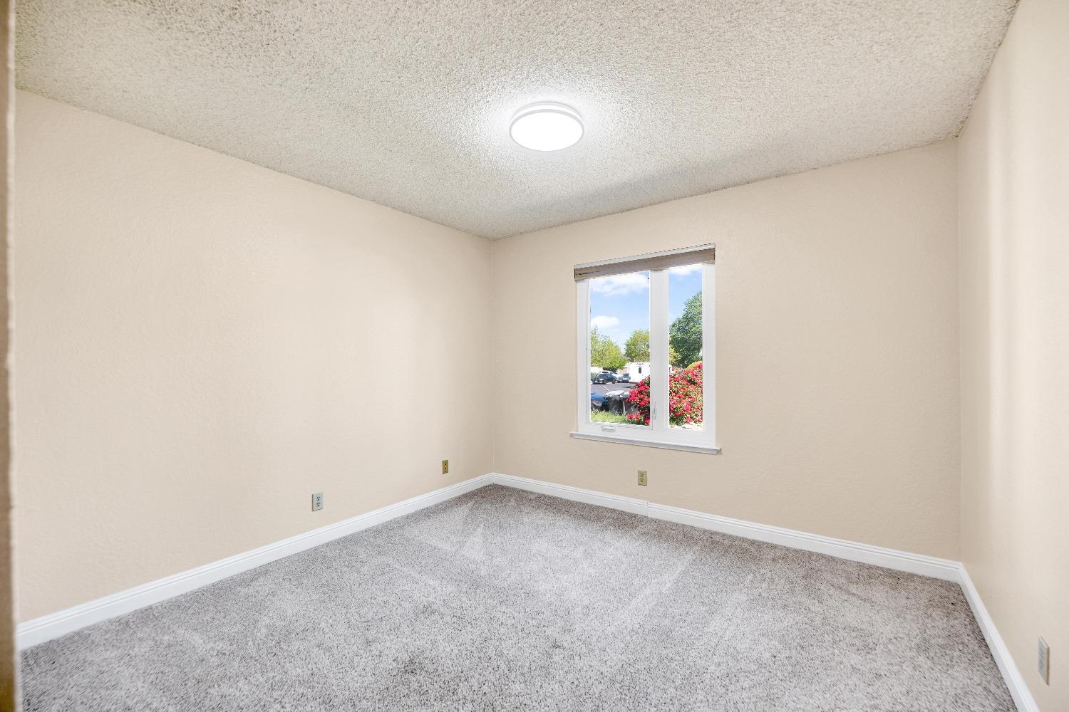 Detail Gallery Image 25 of 31 For 1078 Windermere Ave, Roseville,  CA 95678 - 3 Beds | 2 Baths