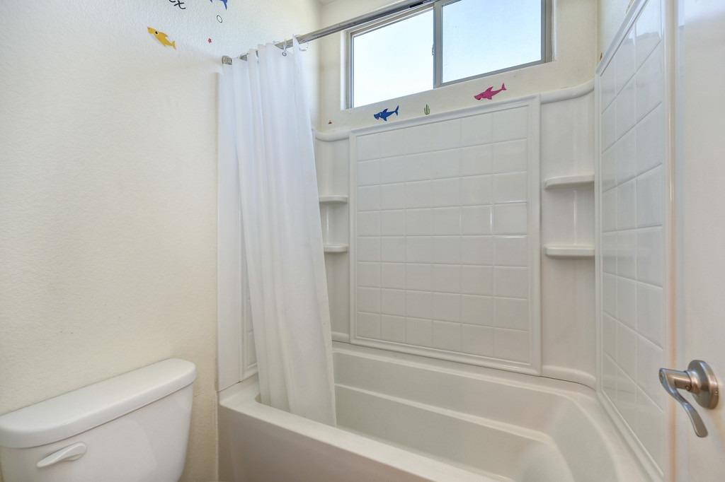 Detail Gallery Image 16 of 31 For 3743 Immaculata Way, Sacramento,  CA 95838 - 4 Beds | 2/1 Baths