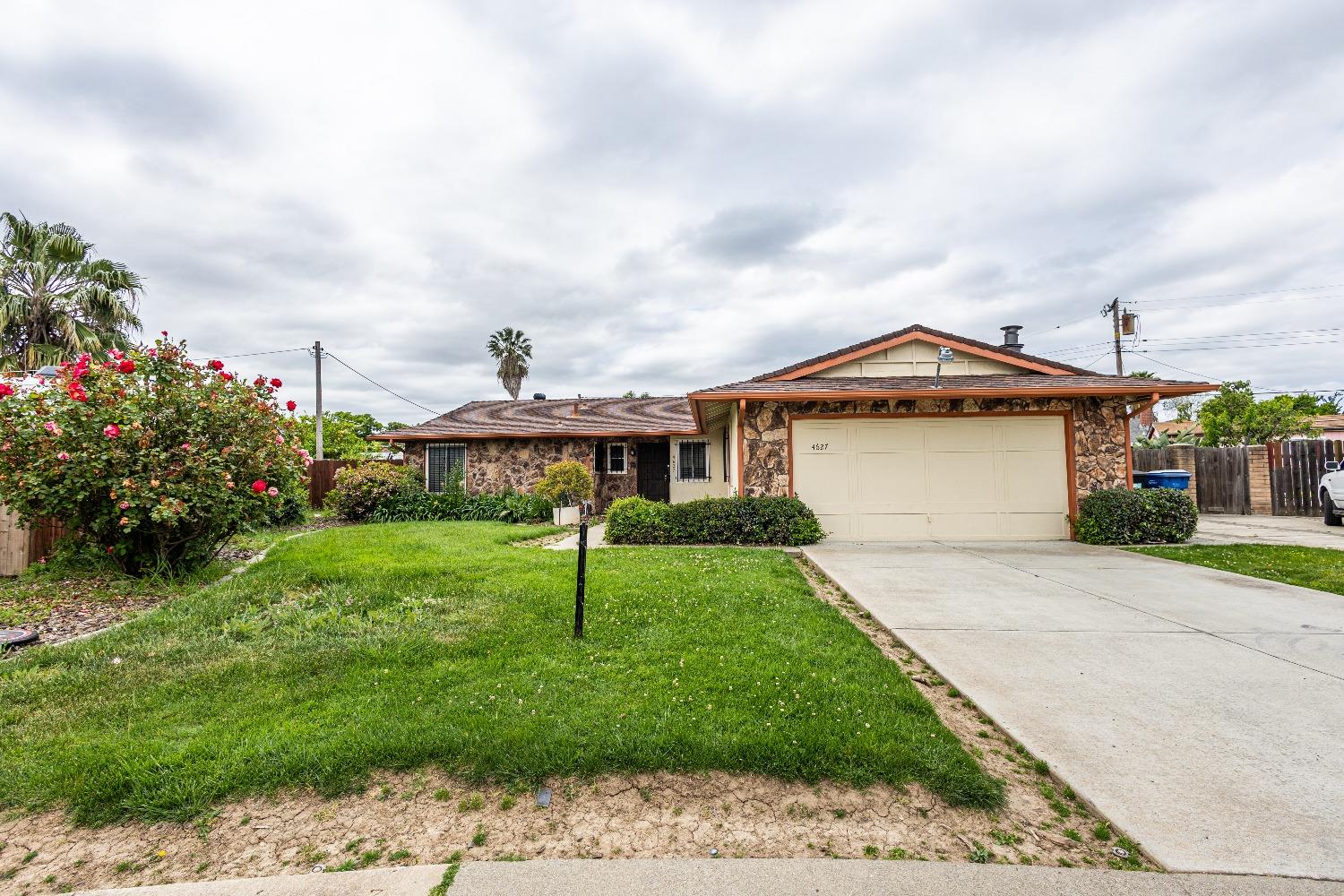 Photo of 4627 Bruning Ct in Sacramento, CA