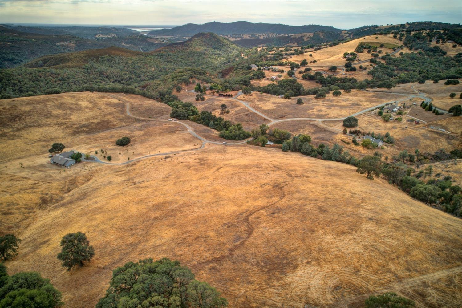 Photo of 5087 Miners Valley Rd in Pilot Hill, CA