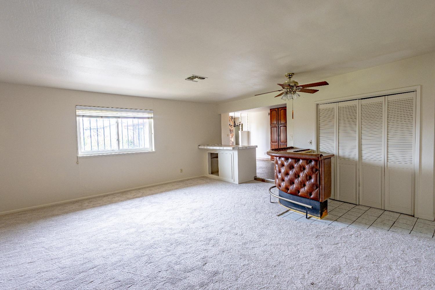 Detail Gallery Image 13 of 29 For 4627 Bruning Ct, Sacramento,  CA 95823 - 3 Beds | 2 Baths