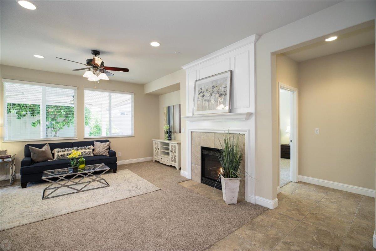 Detail Gallery Image 20 of 86 For 2336 Pepper Tree Ln, Manteca,  CA 95336 - 2 Beds | 2 Baths