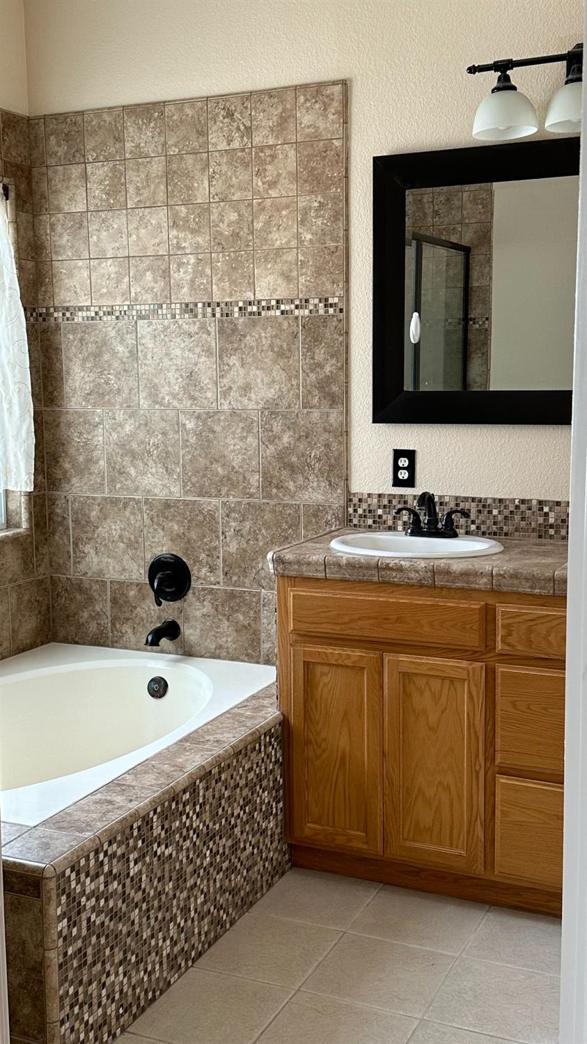 Detail Gallery Image 19 of 28 For 3663 Townshend Cir, Stockton,  CA 95212 - 3 Beds | 2 Baths