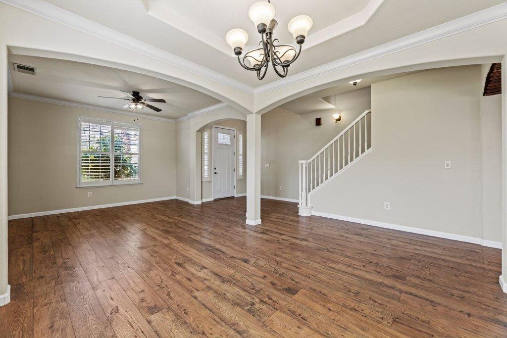 Detail Gallery Image 7 of 60 For 6500 Aster Ct, Rocklin,  CA 95765 - 5 Beds | 2/1 Baths