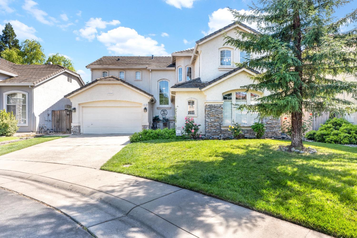 Photo of 333 Owl Feather Ct in Roseville, CA