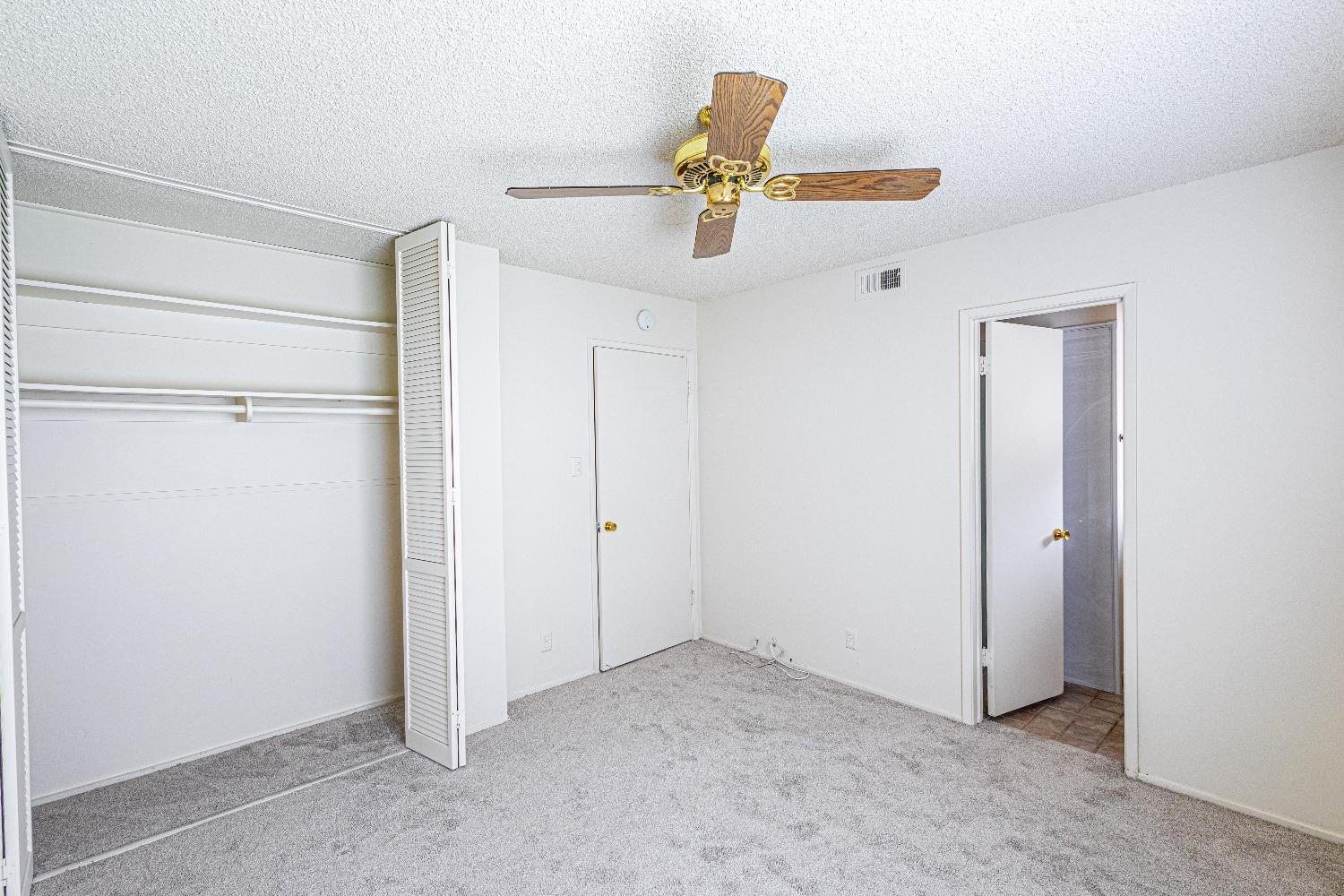 Detail Gallery Image 21 of 29 For 4627 Bruning Ct, Sacramento,  CA 95823 - 3 Beds | 2 Baths