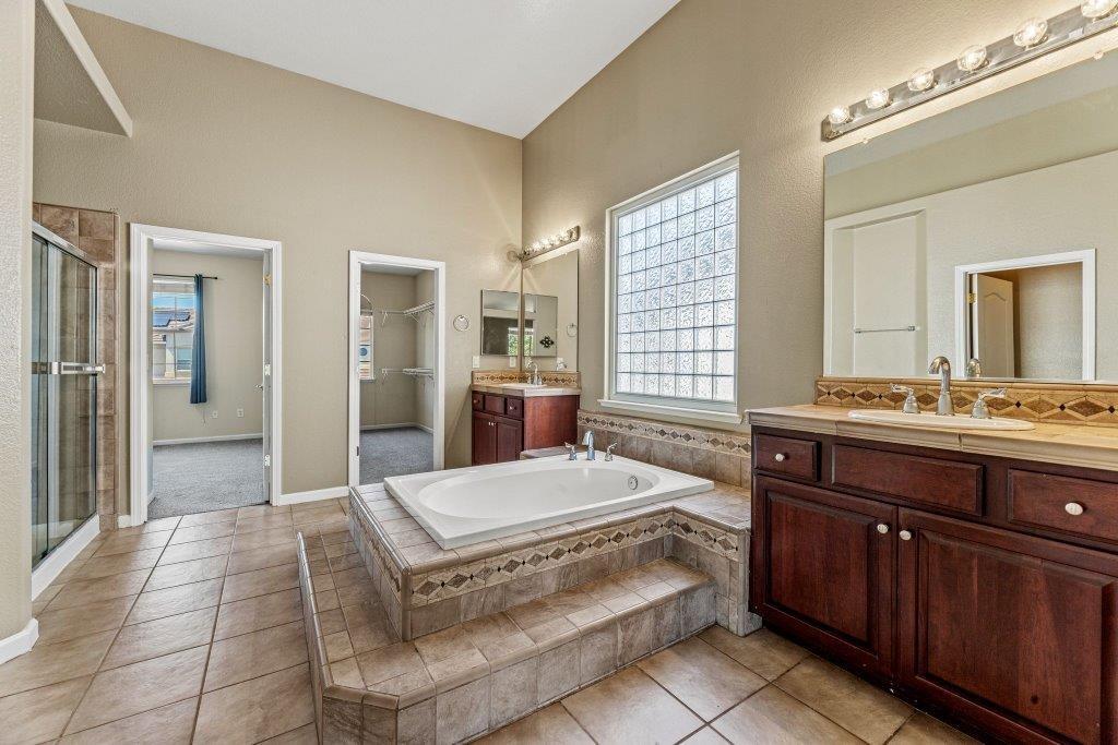 Detail Gallery Image 42 of 60 For 6500 Aster Ct, Rocklin,  CA 95765 - 5 Beds | 2/1 Baths