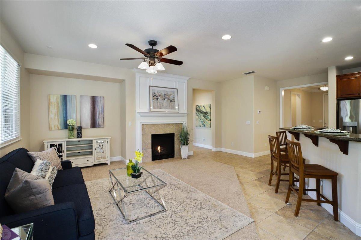 Detail Gallery Image 18 of 86 For 2336 Pepper Tree Ln, Manteca,  CA 95336 - 2 Beds | 2 Baths