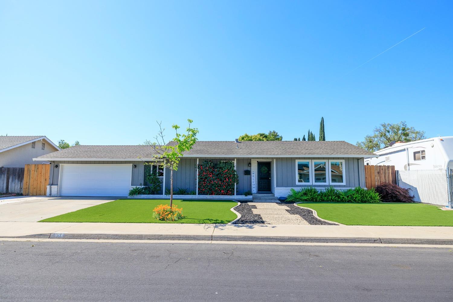 Photo of 1836 Kruger Dr in Modesto, CA