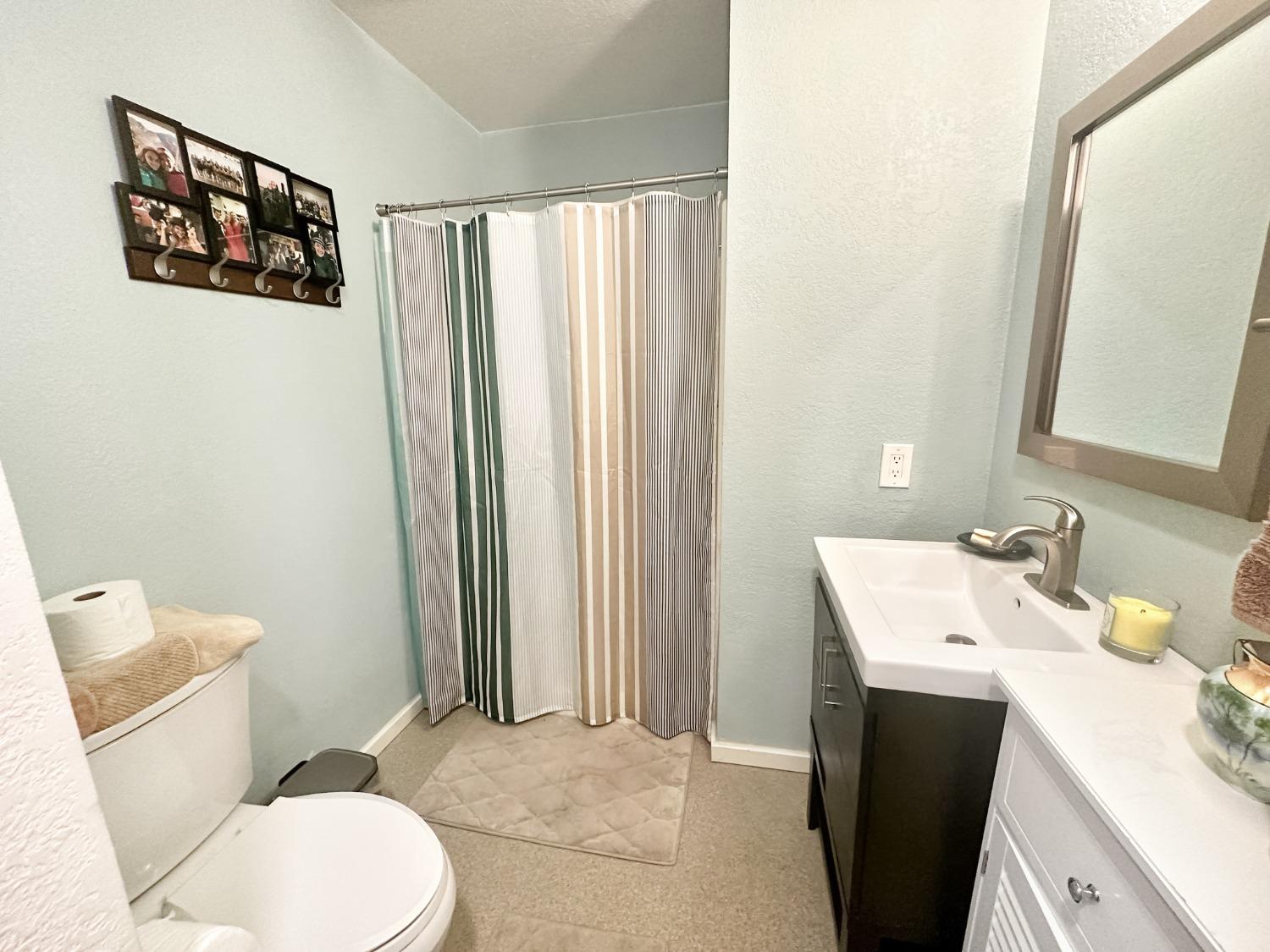 Foresthill Avenue #A, Auburn, California image 13