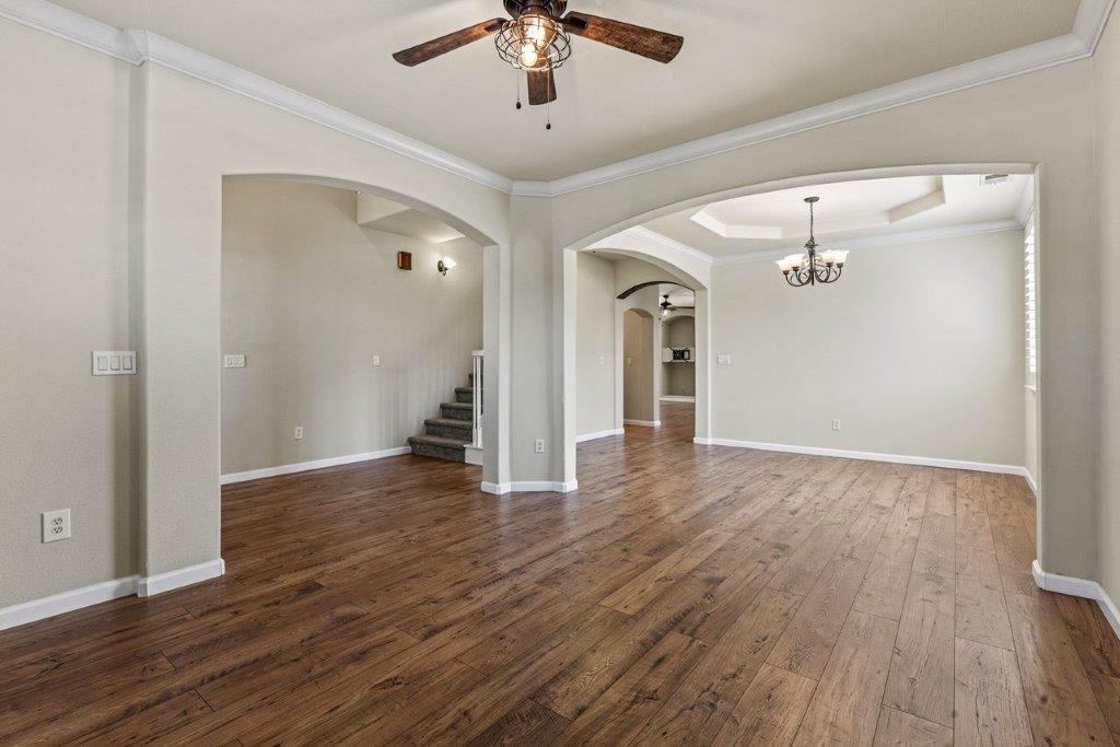 Detail Gallery Image 9 of 60 For 6500 Aster Ct, Rocklin,  CA 95765 - 5 Beds | 2/1 Baths