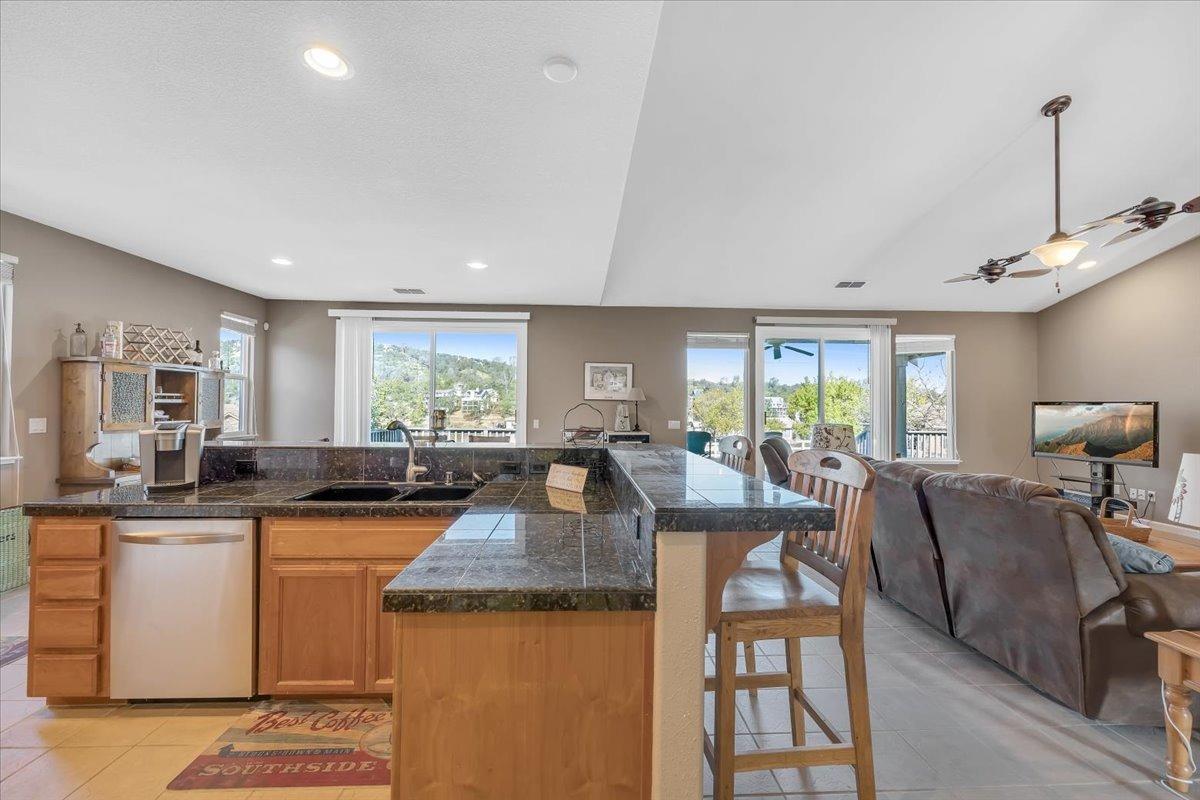 Detail Gallery Image 18 of 50 For 6140 Bluff View Rd, Copperopolis,  CA 95228 - 3 Beds | 2 Baths