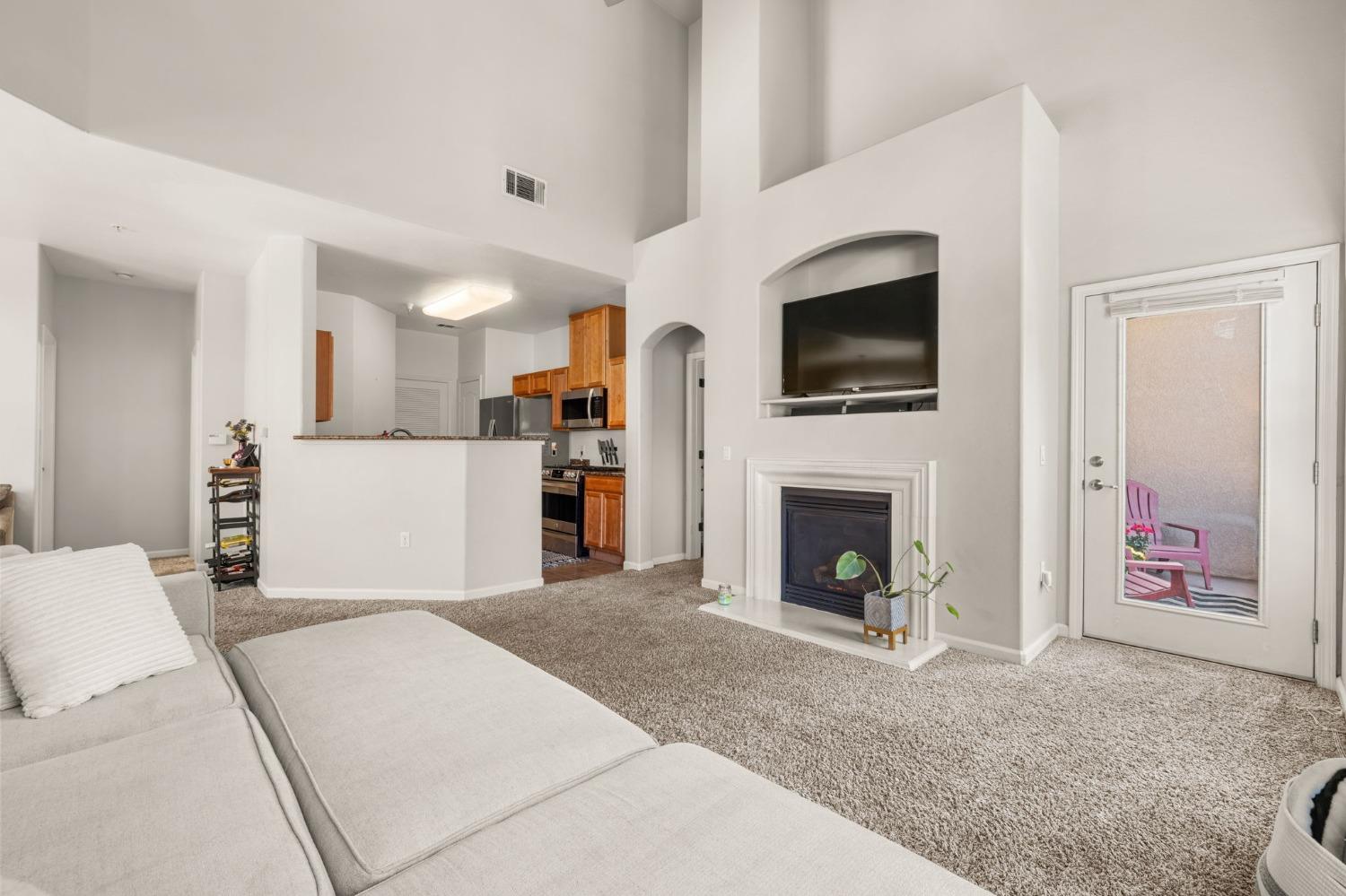 Detail Gallery Image 9 of 50 For 1307 Milano Dr #3,  West Sacramento,  CA 95691 - 2 Beds | 2 Baths