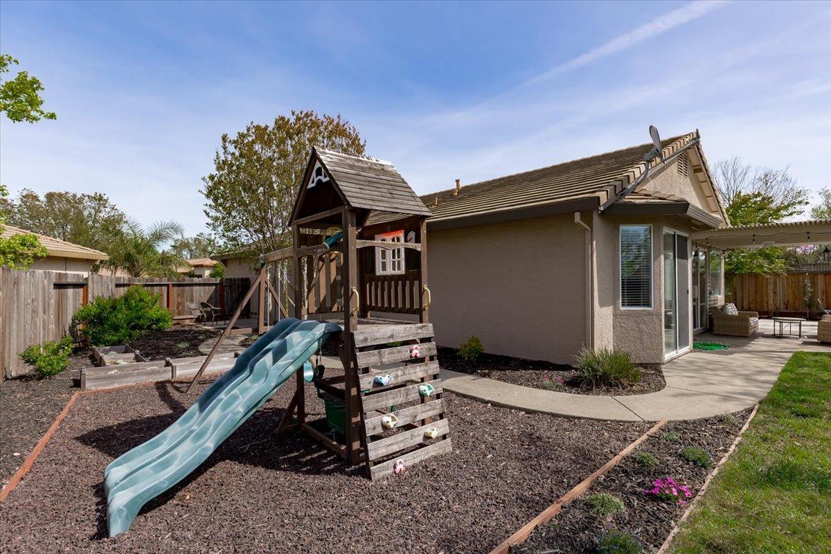Detail Gallery Image 41 of 58 For 1323 Hartley Way, Folsom,  CA 95630 - 3 Beds | 2 Baths