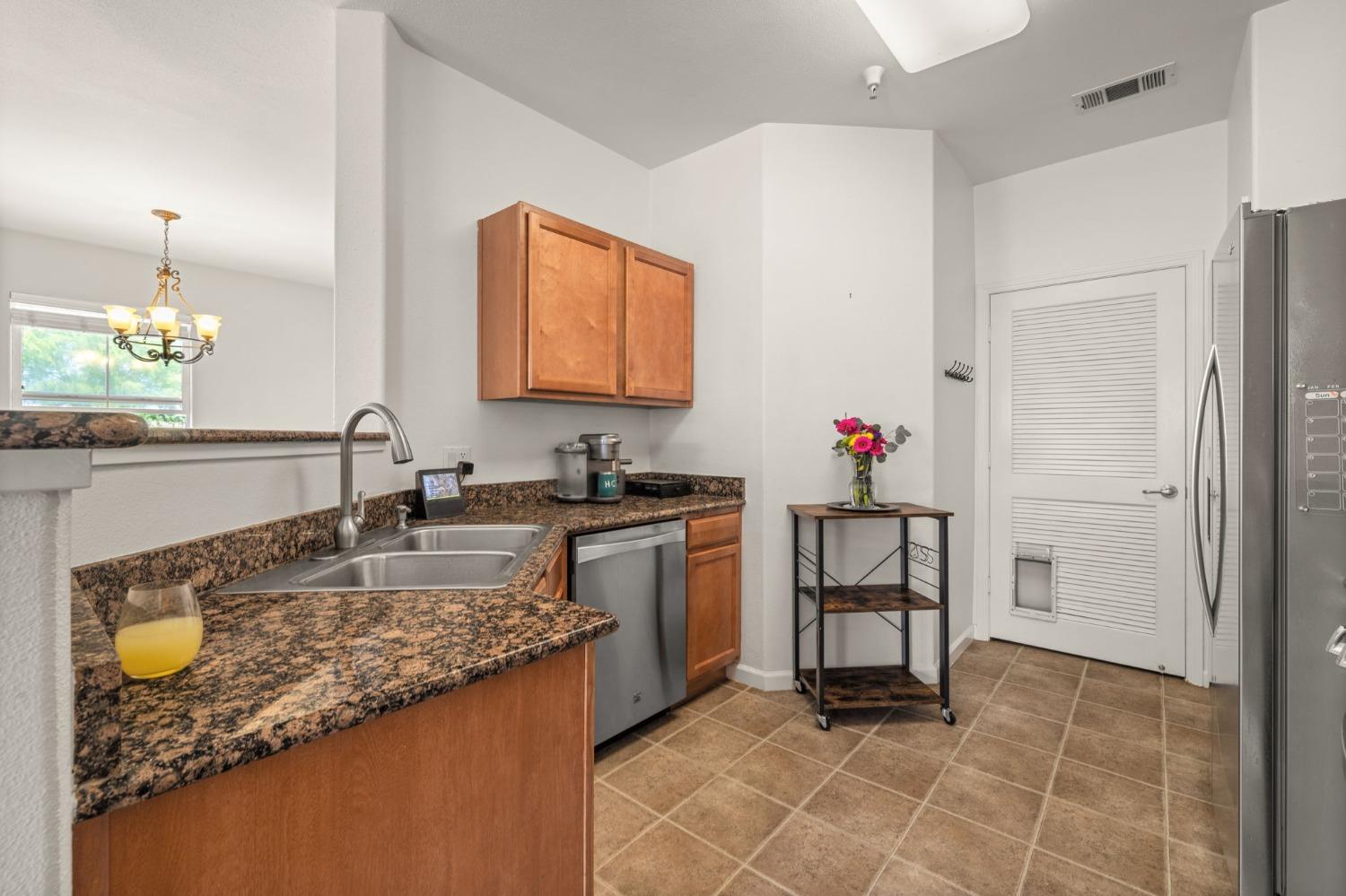 Detail Gallery Image 15 of 50 For 1307 Milano Dr #3,  West Sacramento,  CA 95691 - 2 Beds | 2 Baths