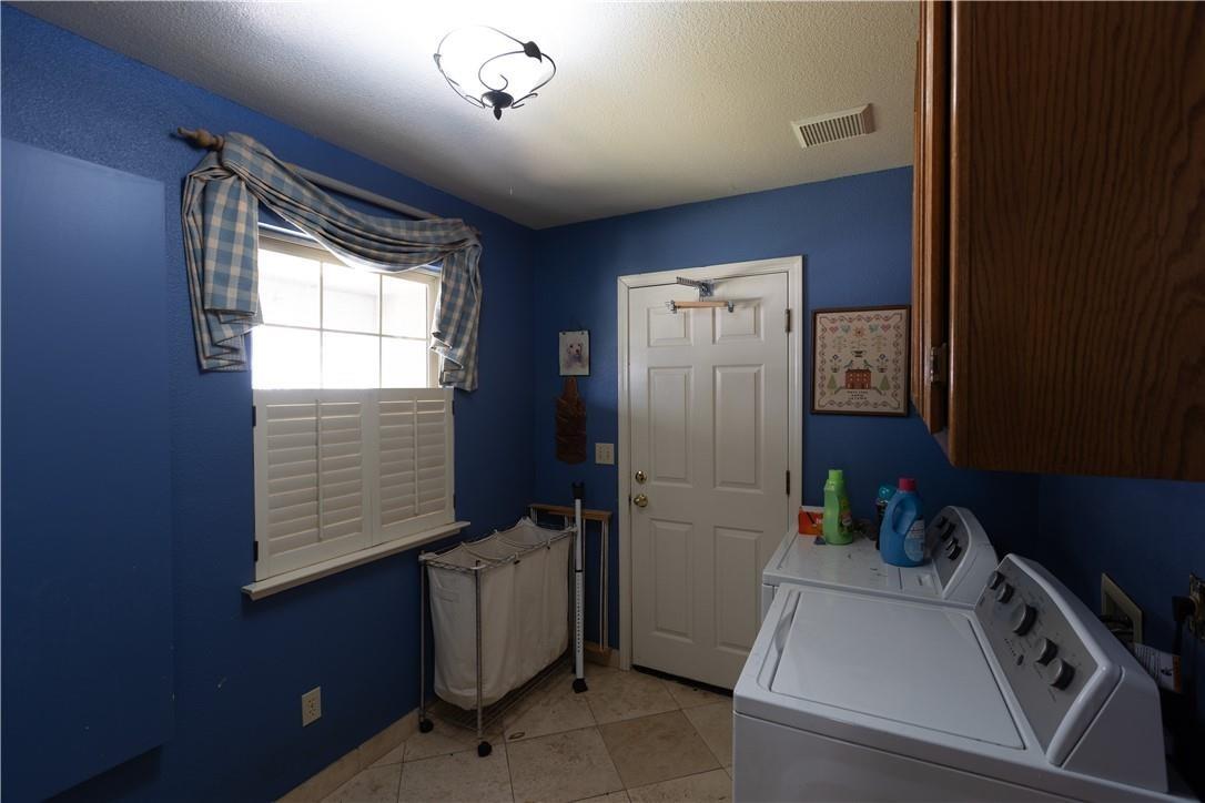Detail Gallery Image 14 of 17 For 3562 Cordova Ave, Merced,  CA 95340 - 3 Beds | 2/1 Baths
