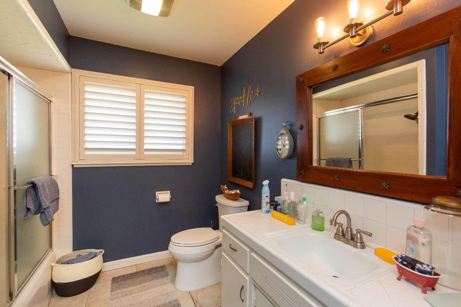 Detail Gallery Image 30 of 37 For 2215 Mira Flores Dr, Turlock,  CA 95380 - 3 Beds | 2/1 Baths