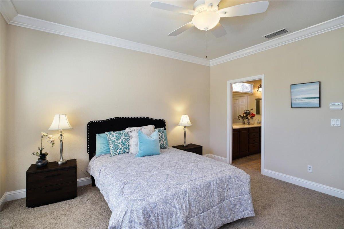 Detail Gallery Image 24 of 86 For 2336 Pepper Tree Ln, Manteca,  CA 95336 - 2 Beds | 2 Baths