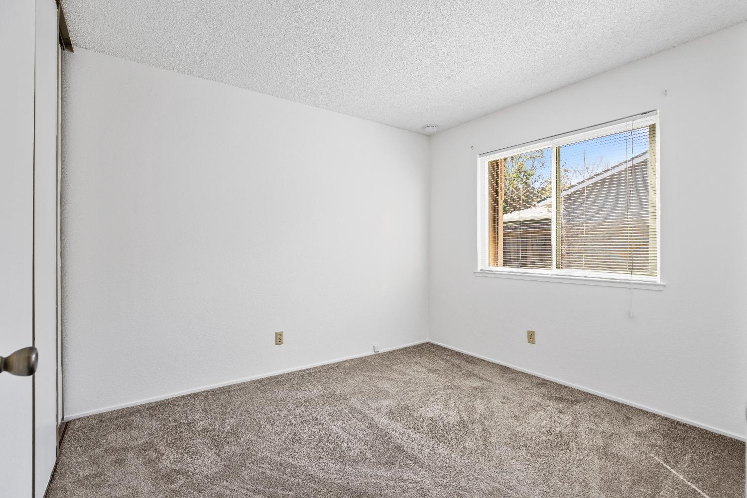 Detail Gallery Image 20 of 29 For 1055 Sultana Dr, Tracy,  CA 95376 - 3 Beds | 1 Baths