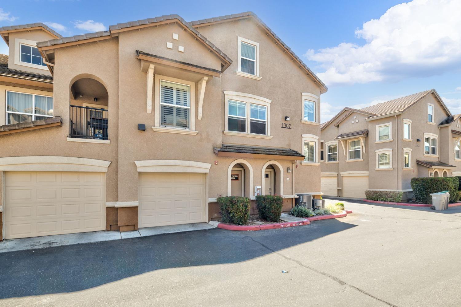 Detail Gallery Image 2 of 50 For 1307 Milano Dr #3,  West Sacramento,  CA 95691 - 2 Beds | 2 Baths