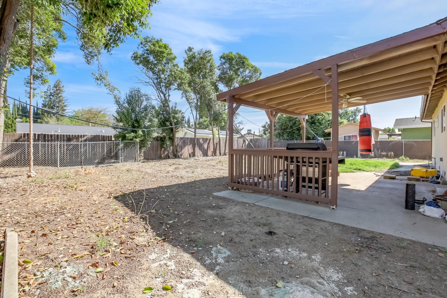 Detail Gallery Image 24 of 31 For 1551 Rushing St, Yuba City,  CA 95993 - 3 Beds | 2 Baths