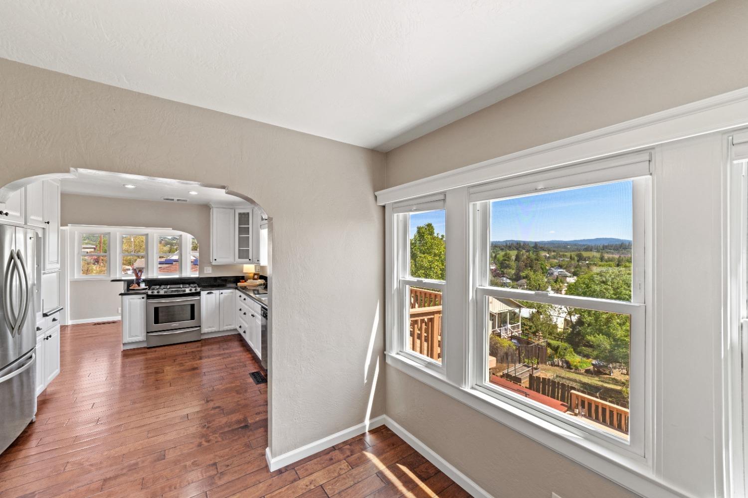 Detail Gallery Image 1 of 44 For 240 Walnut St, Jackson,  CA 95642 - 3 Beds | 2/1 Baths