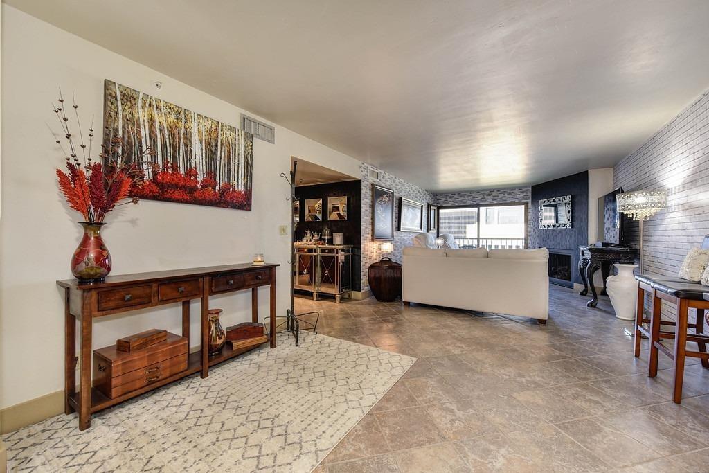 Detail Gallery Image 7 of 33 For 500 N St #1501,  Sacramento,  CA 95814 - 3 Beds | 2 Baths