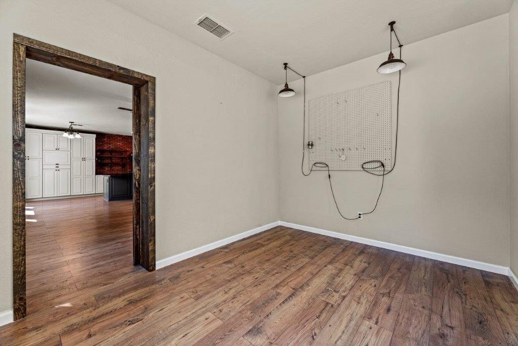 Detail Gallery Image 20 of 60 For 6500 Aster Ct, Rocklin,  CA 95765 - 5 Beds | 2/1 Baths