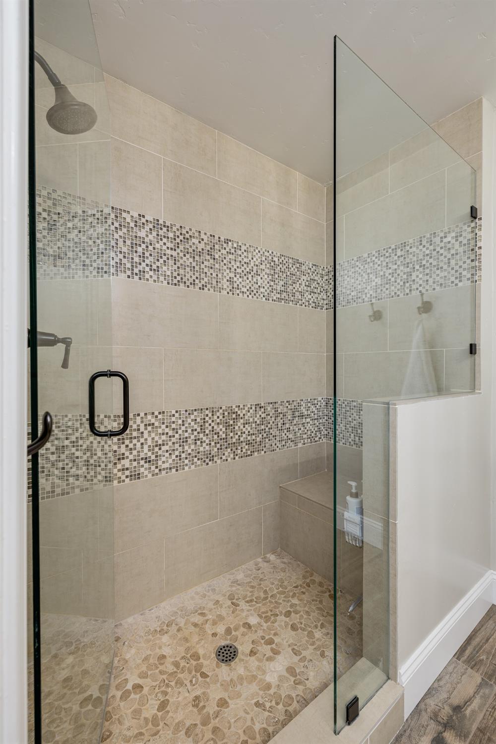 Detail Gallery Image 23 of 35 For 9845 Valley Pines Dr, Folsom,  CA 95630 - 3 Beds | 2 Baths