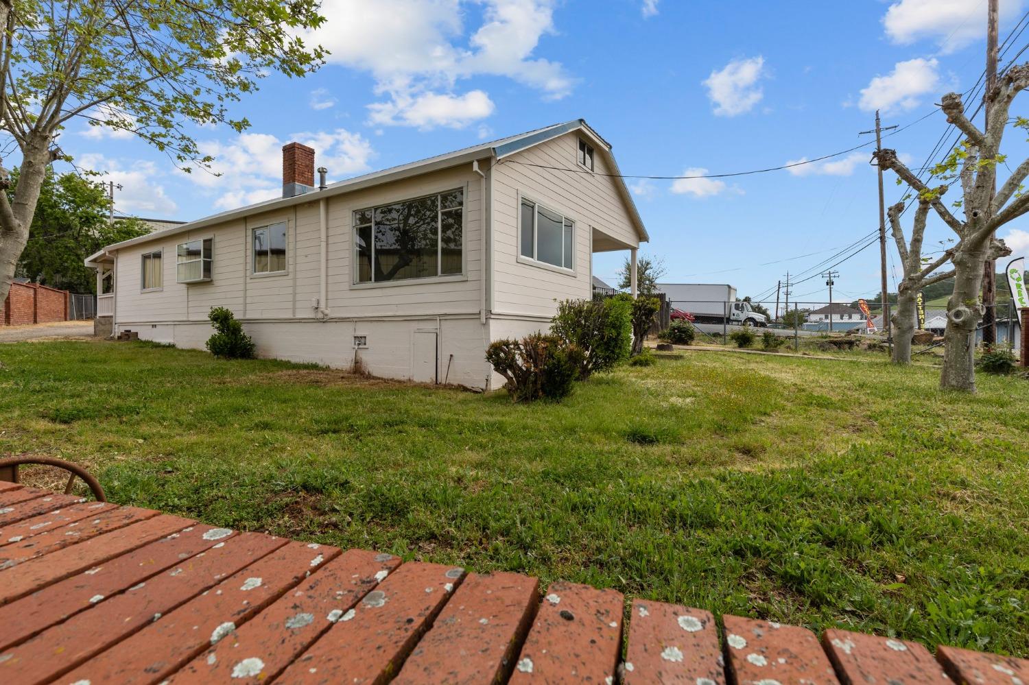 Detail Gallery Image 2 of 29 For 12327 Martell Rd, Jackson,  CA 95642 - 3 Beds | 2 Baths