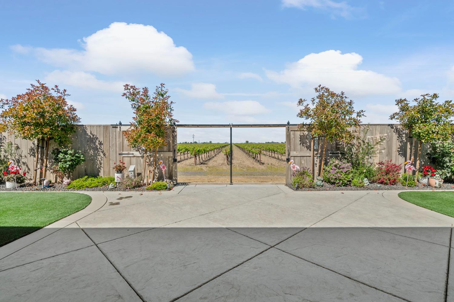 Detail Gallery Image 35 of 52 For 1629 Marigold Way, Lodi,  CA 95242 - 4 Beds | 2 Baths