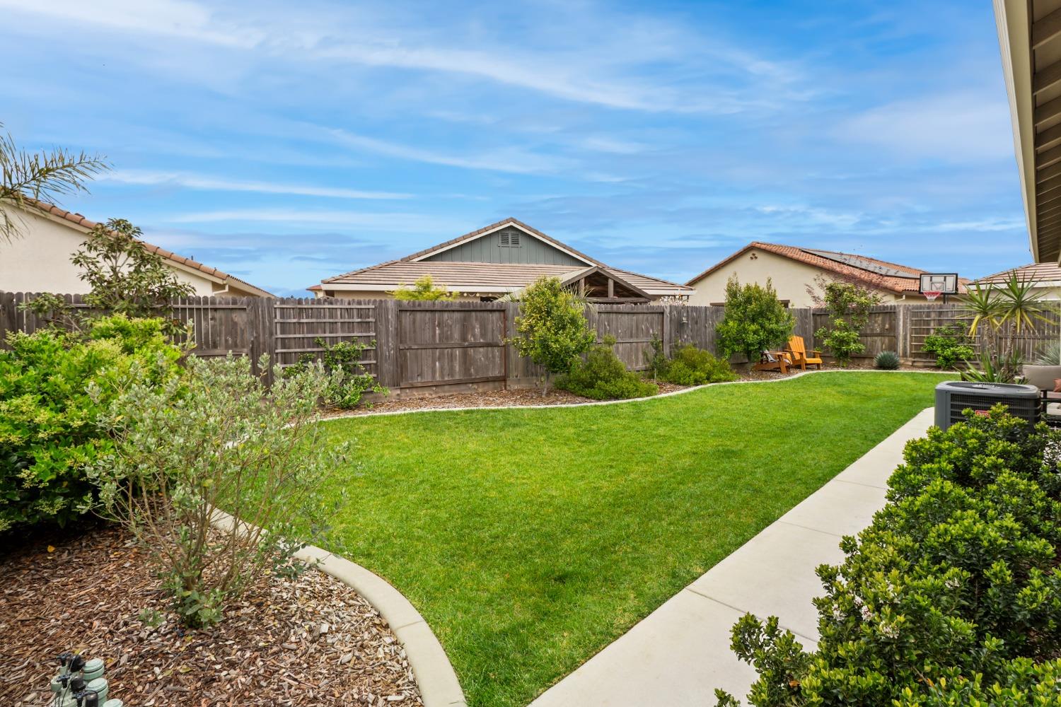 Detail Gallery Image 37 of 42 For 7529 Sobon Ln, Rancho Murieta,  CA 95683 - 4 Beds | 2 Baths