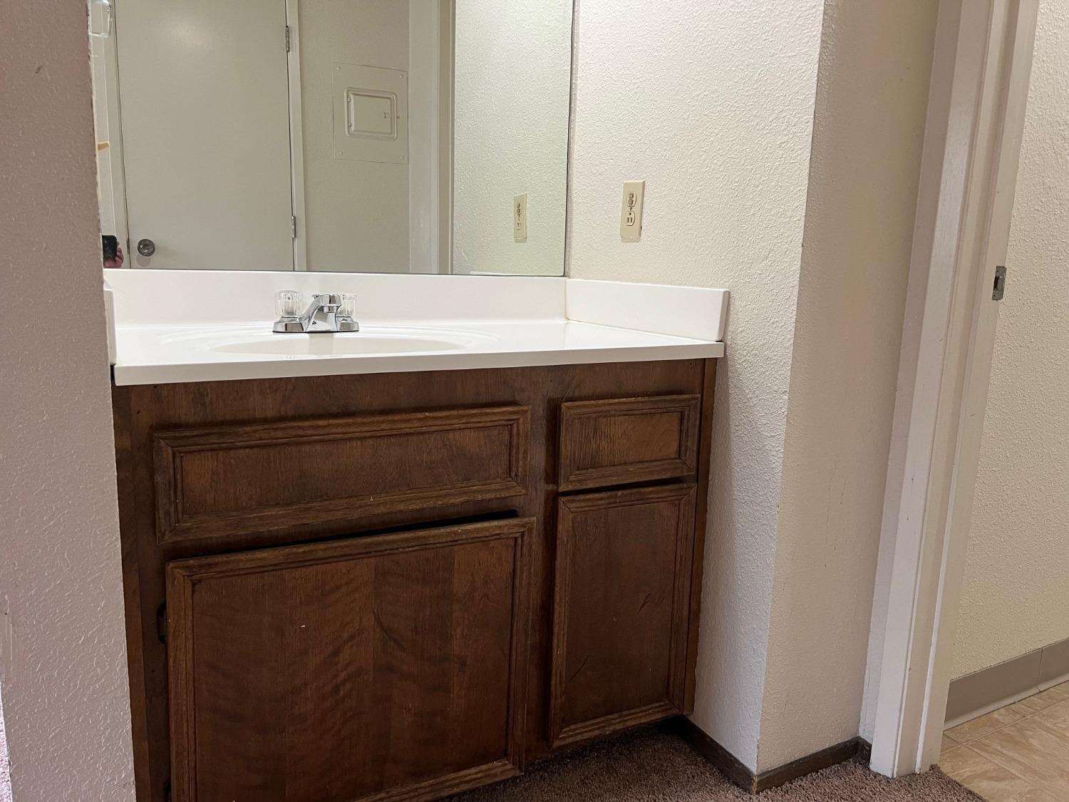 Detail Gallery Image 9 of 17 For 3701 Colonial Dr #30,  Modesto,  CA 95356 - 0 Beds | 1 Baths