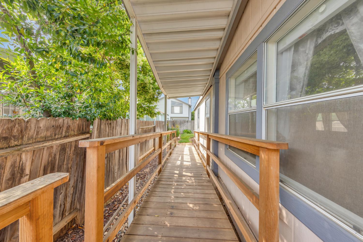 Detail Gallery Image 31 of 37 For 7855 Cottonwood Ln 25, Sacramento,  CA 95828 - 3 Beds | 2 Baths