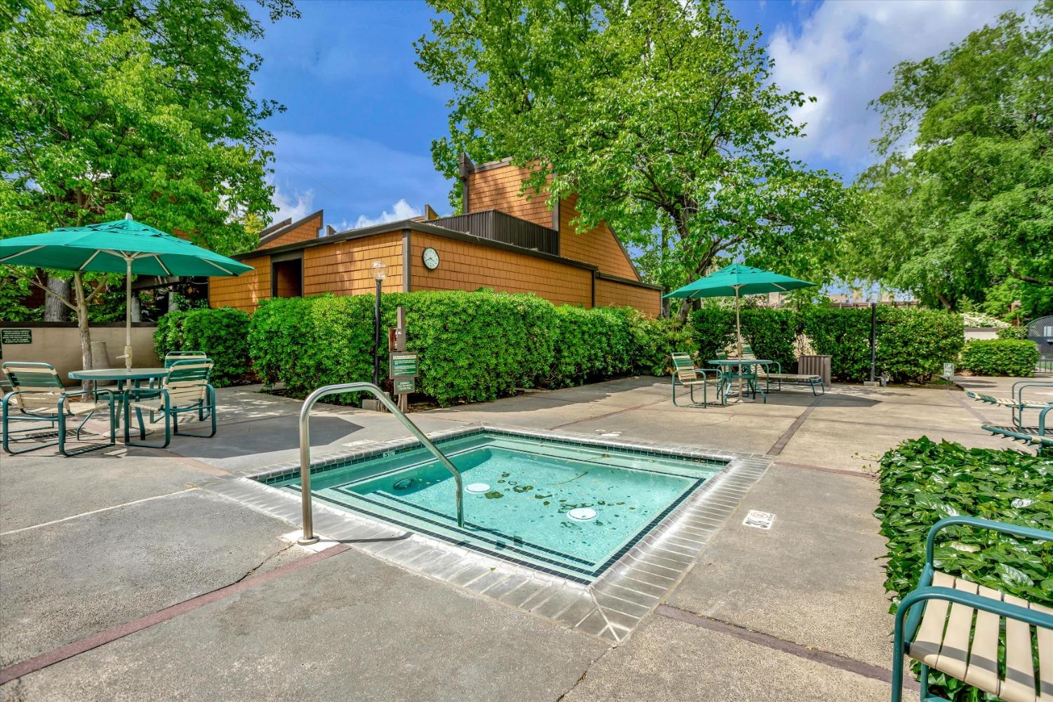 Detail Gallery Image 26 of 48 For 2266 Woodside Ln #3,  Sacramento,  CA 95825 - 2 Beds | 2 Baths