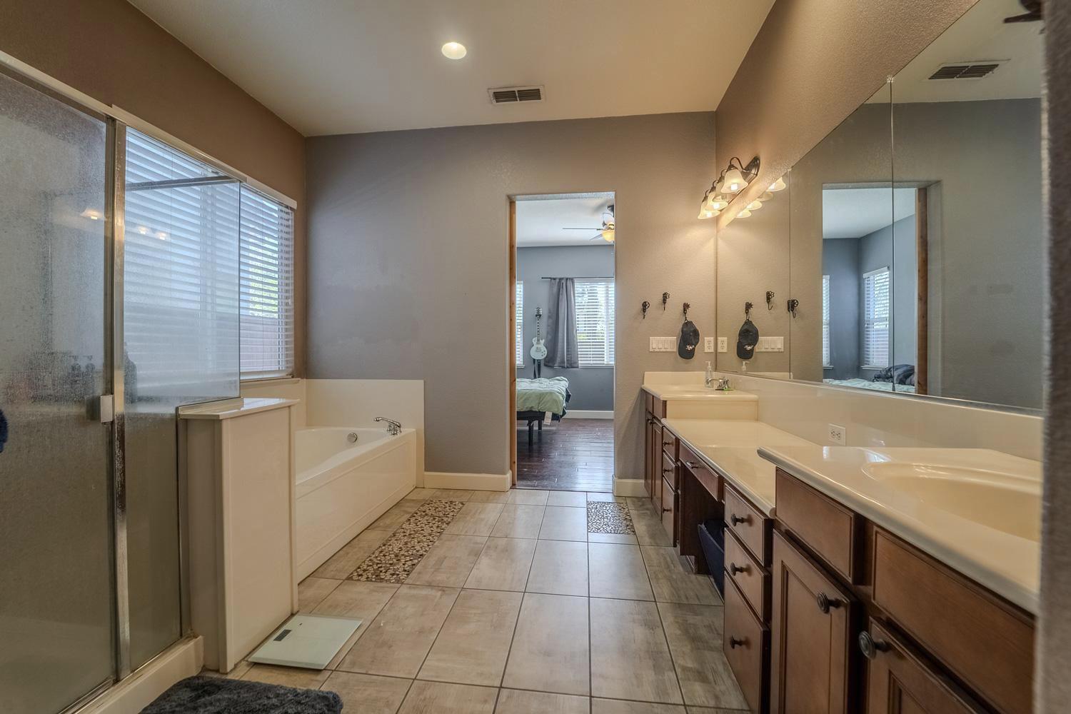 Detail Gallery Image 24 of 41 For 3619 Goldenstar St, Plumas Lake,  CA 95961 - 4 Beds | 3/1 Baths