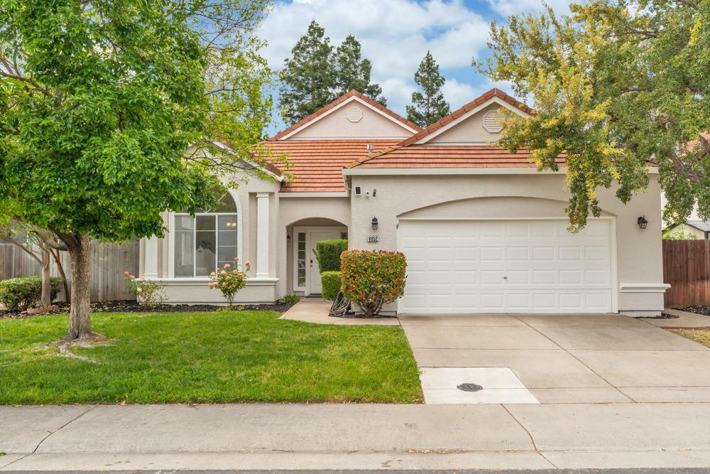 Detail Gallery Image 1 of 1 For 8852 Mossburn Way, Elk Grove,  CA 95758 - 4 Beds | 2 Baths