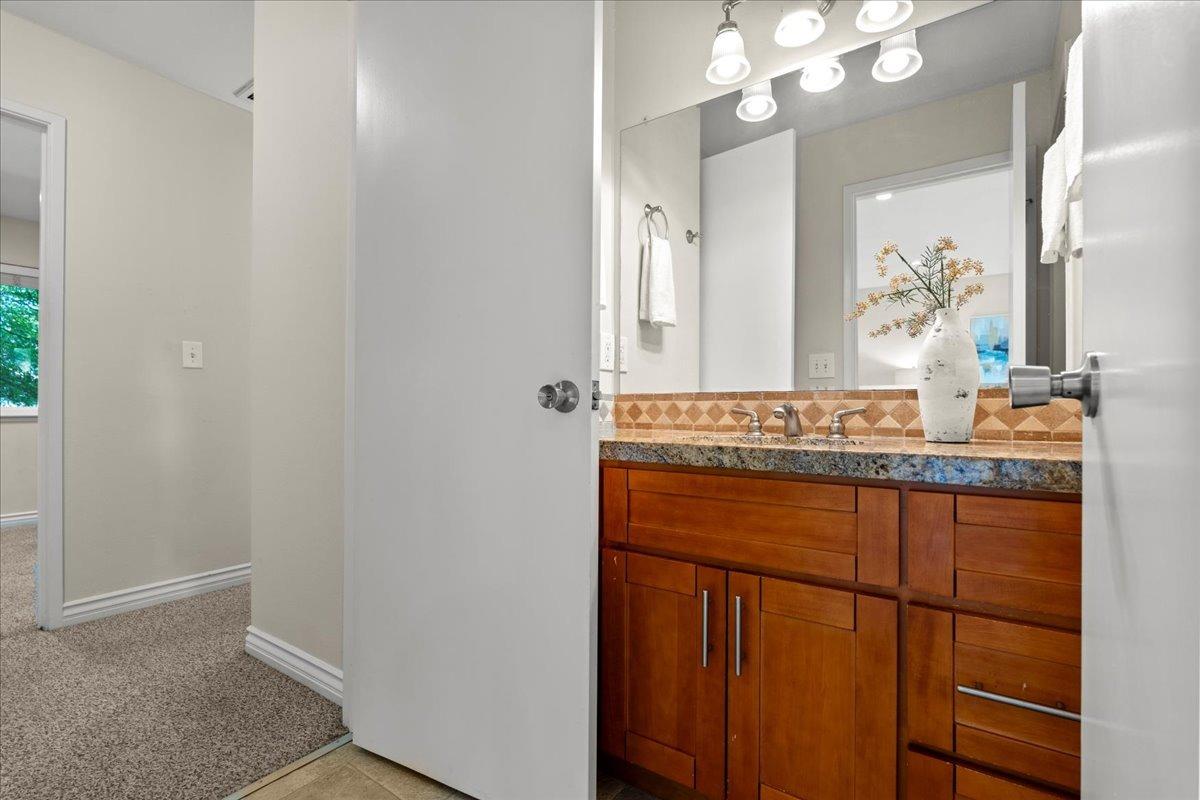 Detail Gallery Image 28 of 36 For 8221 La Riviera Dr, Sacramento,  CA 95826 - 3 Beds | 1/1 Baths