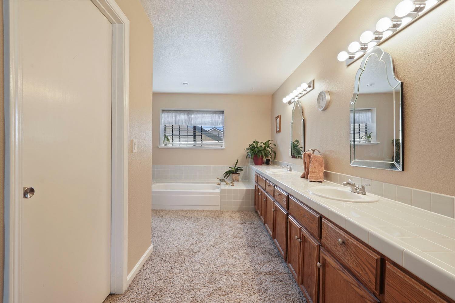 Detail Gallery Image 39 of 51 For 1823 Mimosa Dr, Lodi,  CA 95242 - 3 Beds | 2/1 Baths