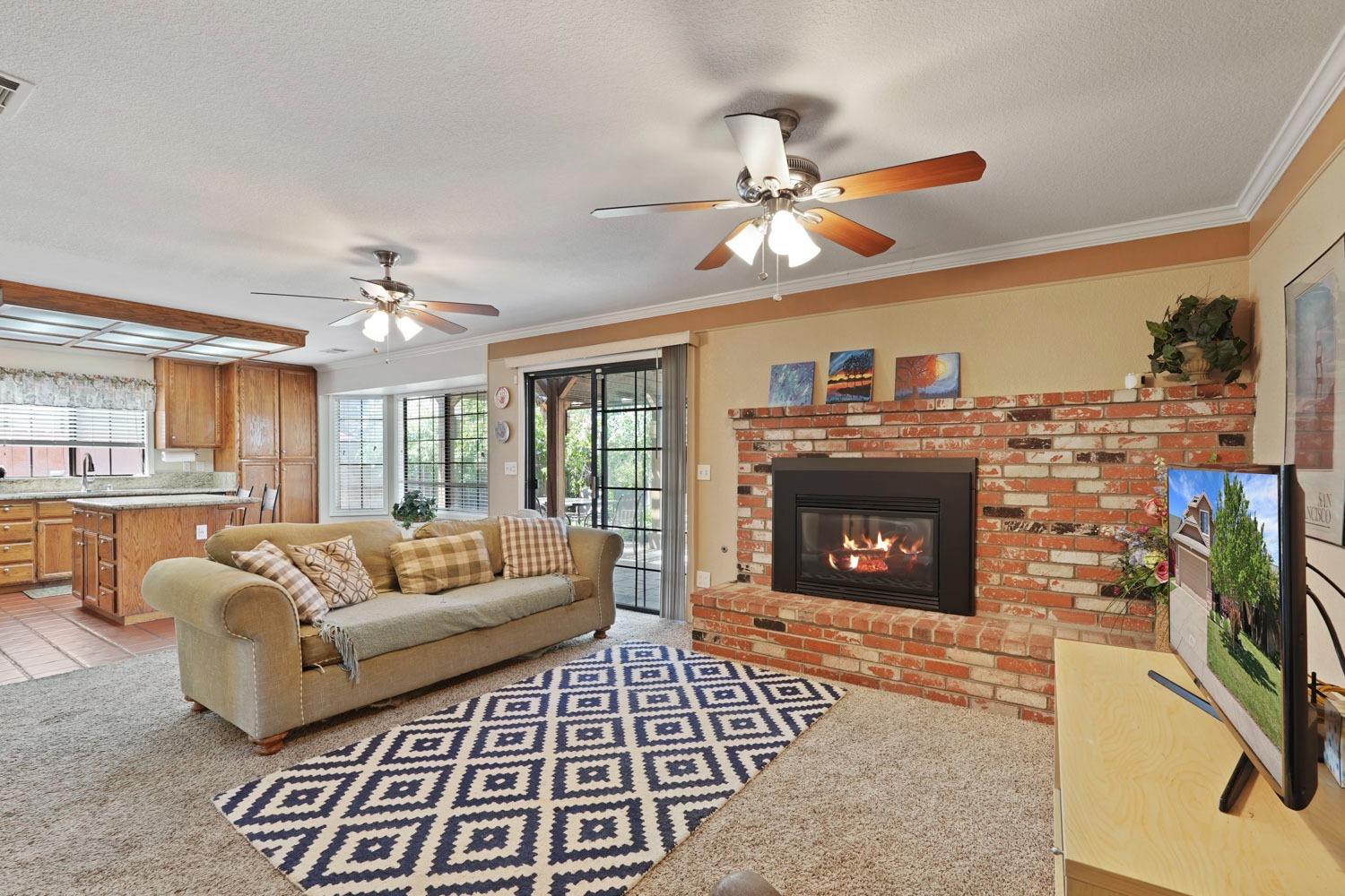 Detail Gallery Image 22 of 51 For 1823 Mimosa Dr, Lodi,  CA 95242 - 3 Beds | 2/1 Baths