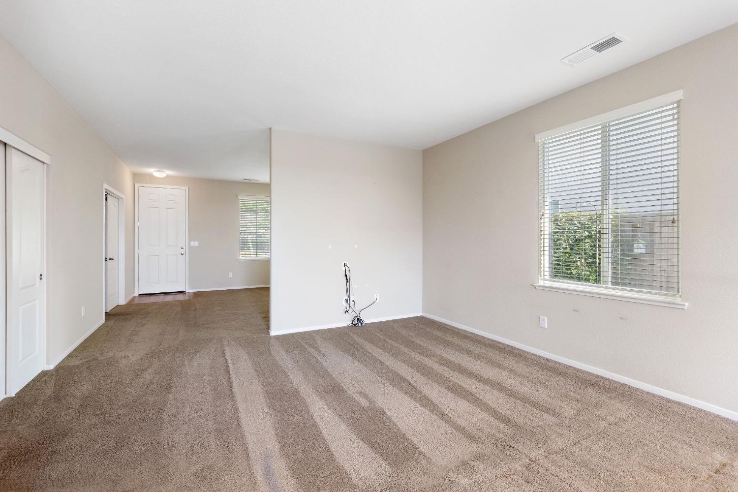 Garnet Way, Olivehurst, California image 15