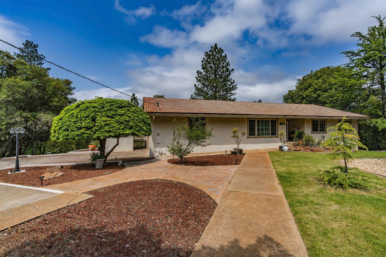 Photo of 17065 Niles Rd in Jackson, CA