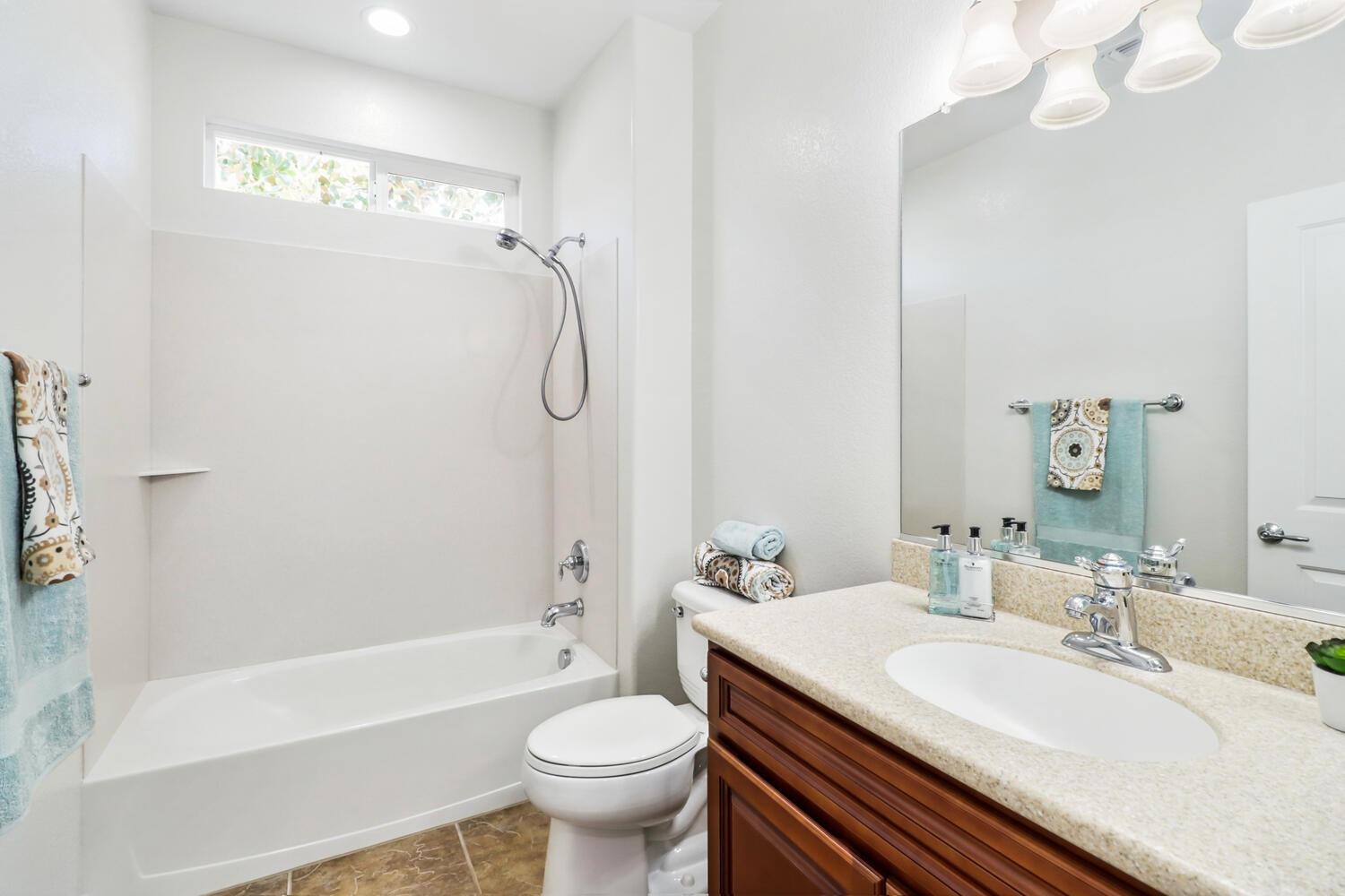 Detail Gallery Image 33 of 42 For 9656 Oakham Way, Elk Grove,  CA 95757 - 3 Beds | 2 Baths