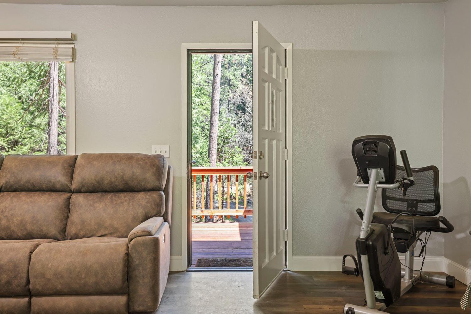 Detail Gallery Image 10 of 48 For 5535 Lone Star Rd, Wilseyville,  CA 95257 - 3 Beds | 2 Baths