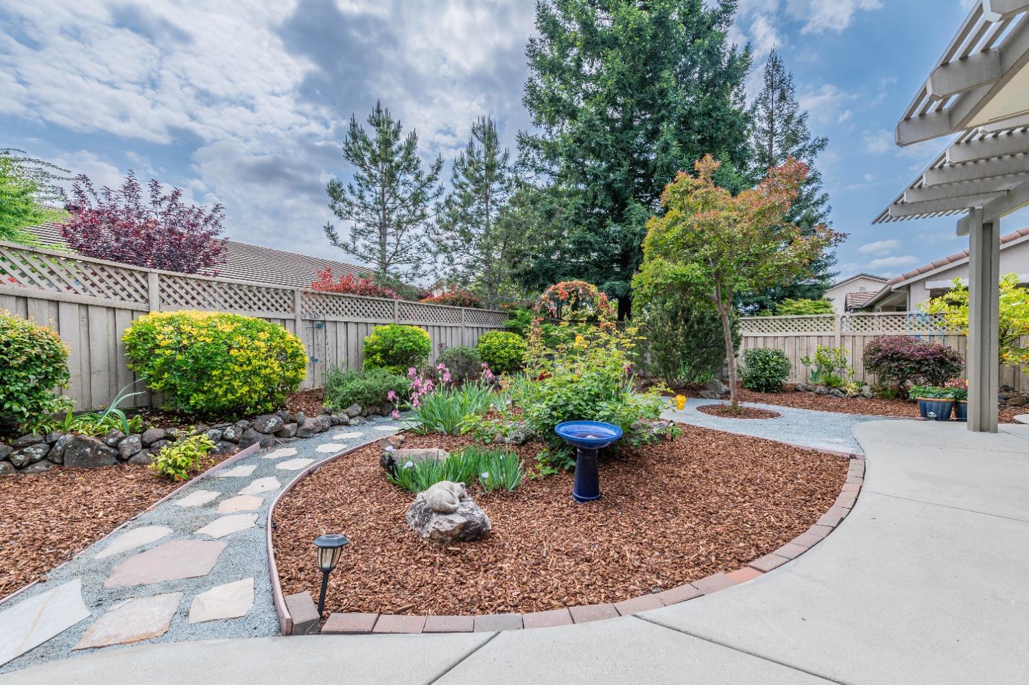 Detail Gallery Image 11 of 44 For 649 Gold Strike Ct, Lincoln,  CA 95648 - 2 Beds | 2 Baths