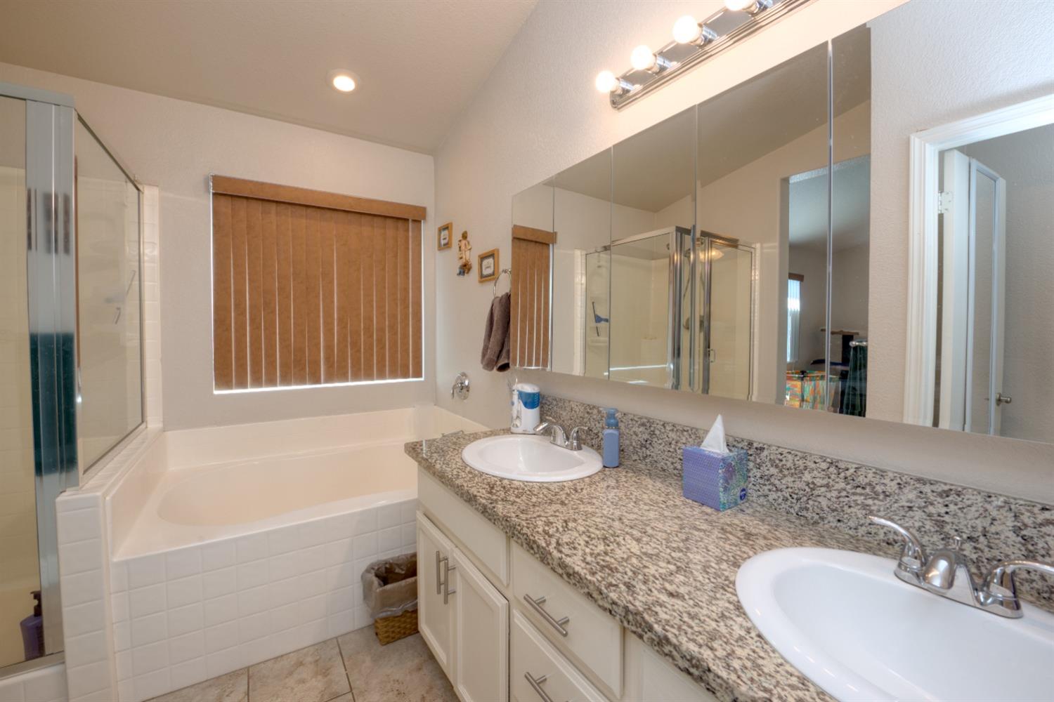 Detail Gallery Image 18 of 42 For 1267 Duck Blind Cir, Newman,  CA 95360 - 4 Beds | 2 Baths