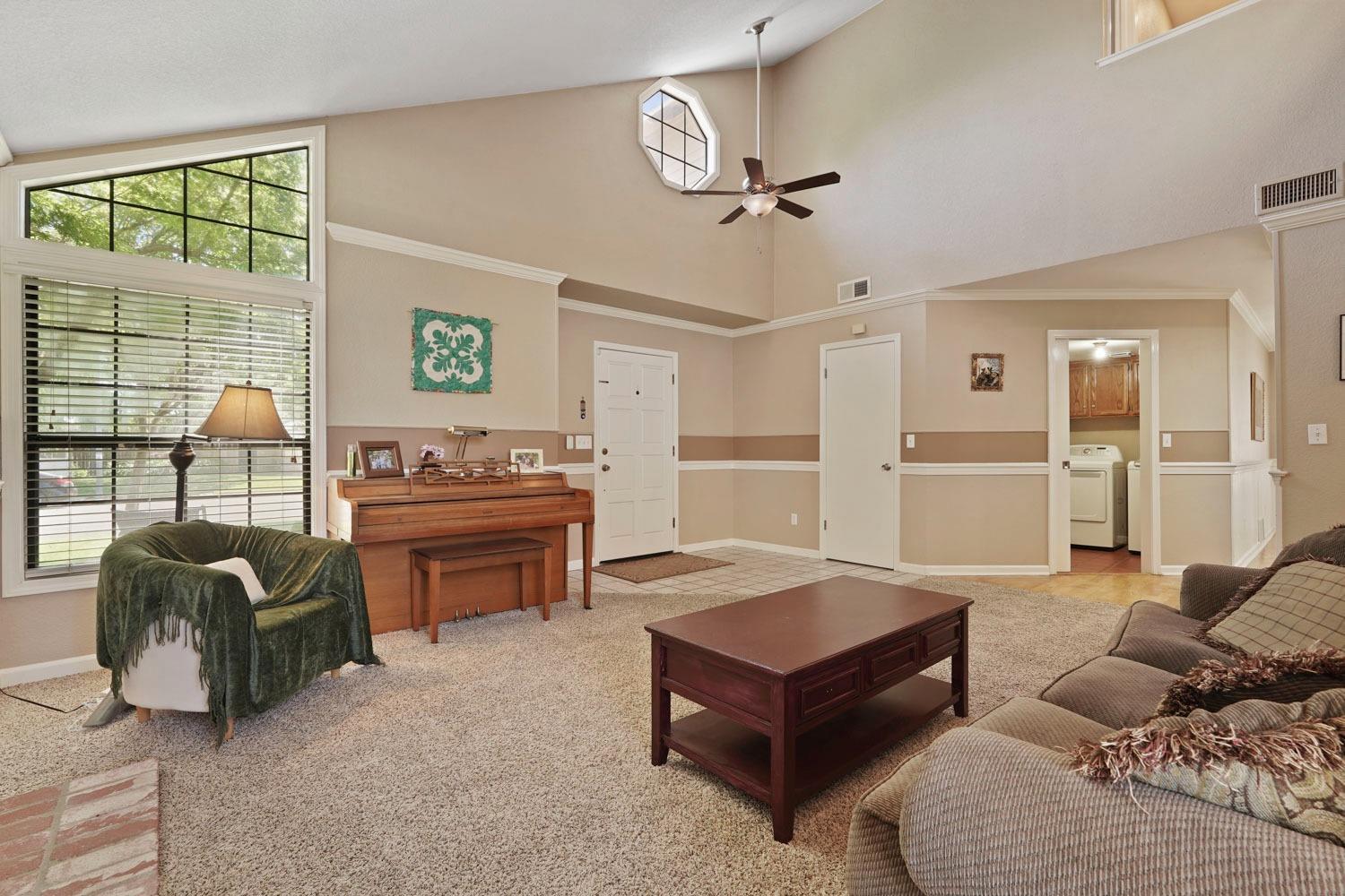 Detail Gallery Image 9 of 51 For 1823 Mimosa Dr, Lodi,  CA 95242 - 3 Beds | 2/1 Baths