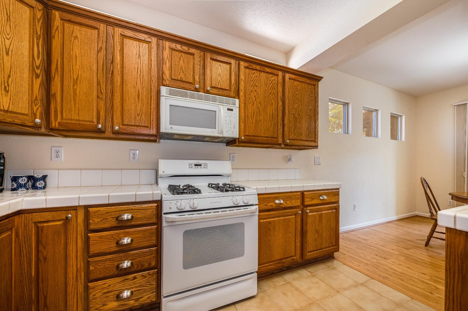 Detail Gallery Image 36 of 44 For 649 Gold Strike Ct, Lincoln,  CA 95648 - 2 Beds | 2 Baths