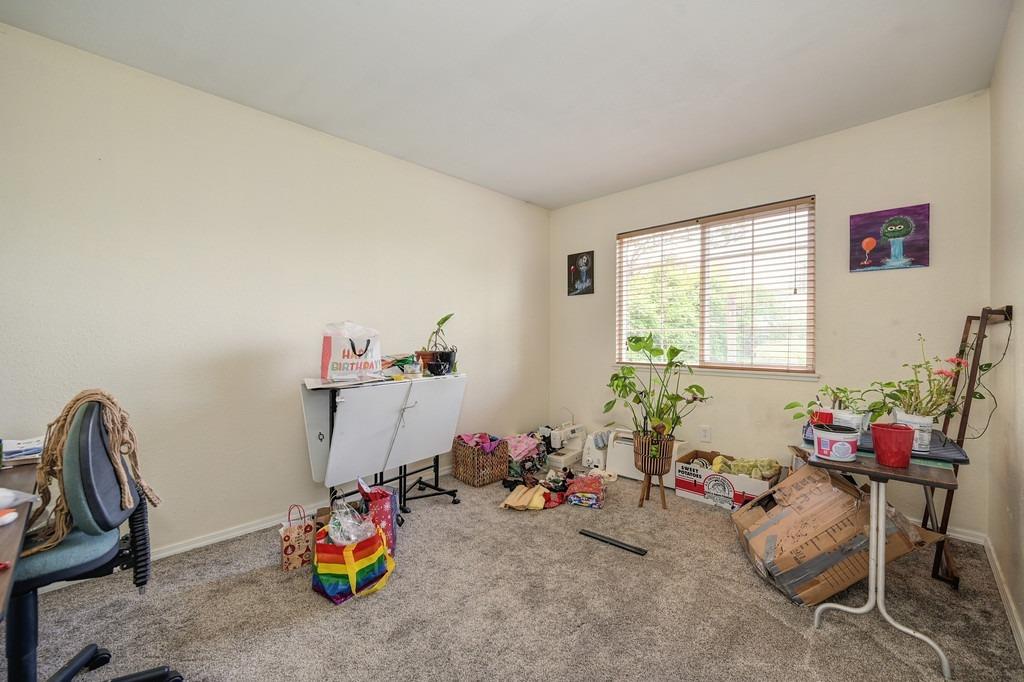 Detail Gallery Image 15 of 32 For 2841 24th Ave, Sacramento,  CA 95820 - 3 Beds | 1 Baths